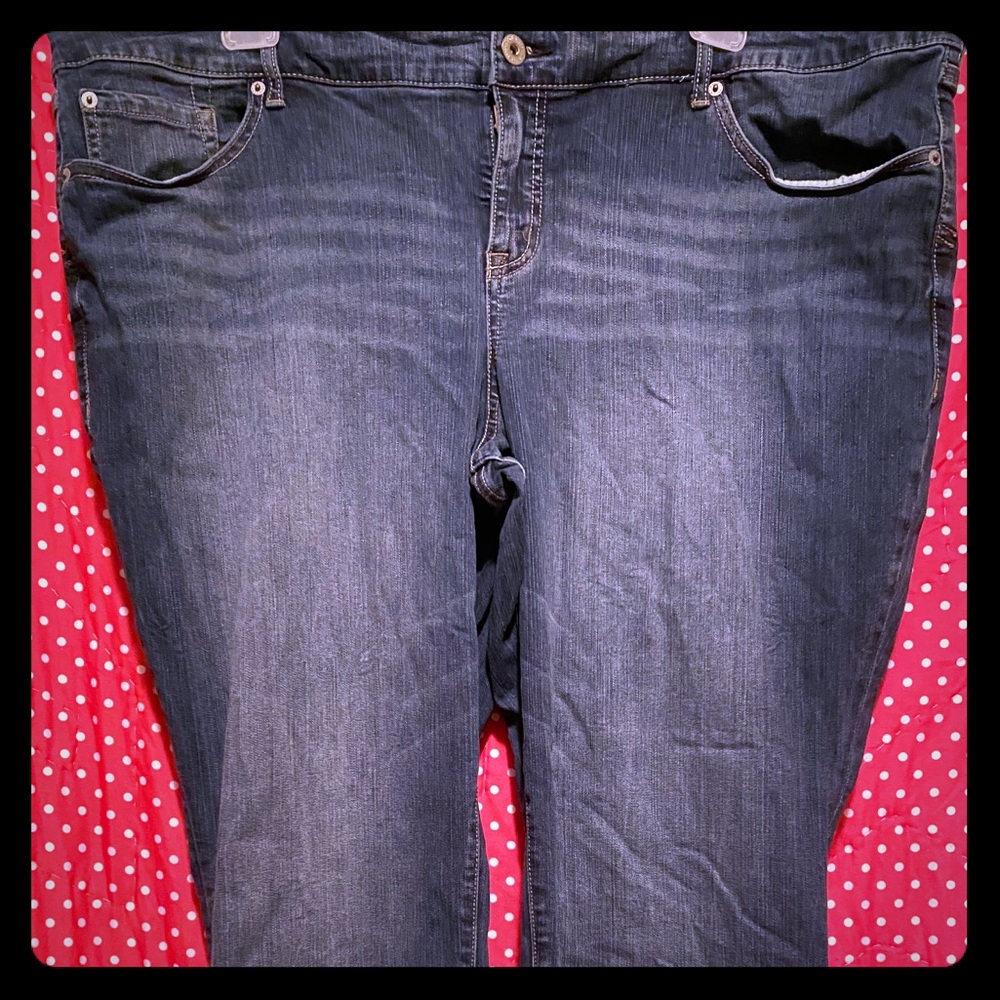 Torrid Boyfriend ankle length jeans.